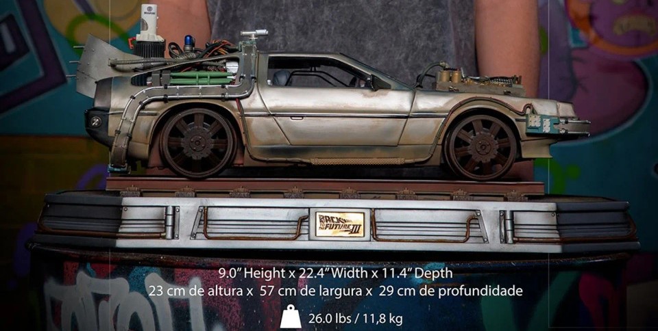 Back to the Future III DeLorean Statue Art Scale 1/10