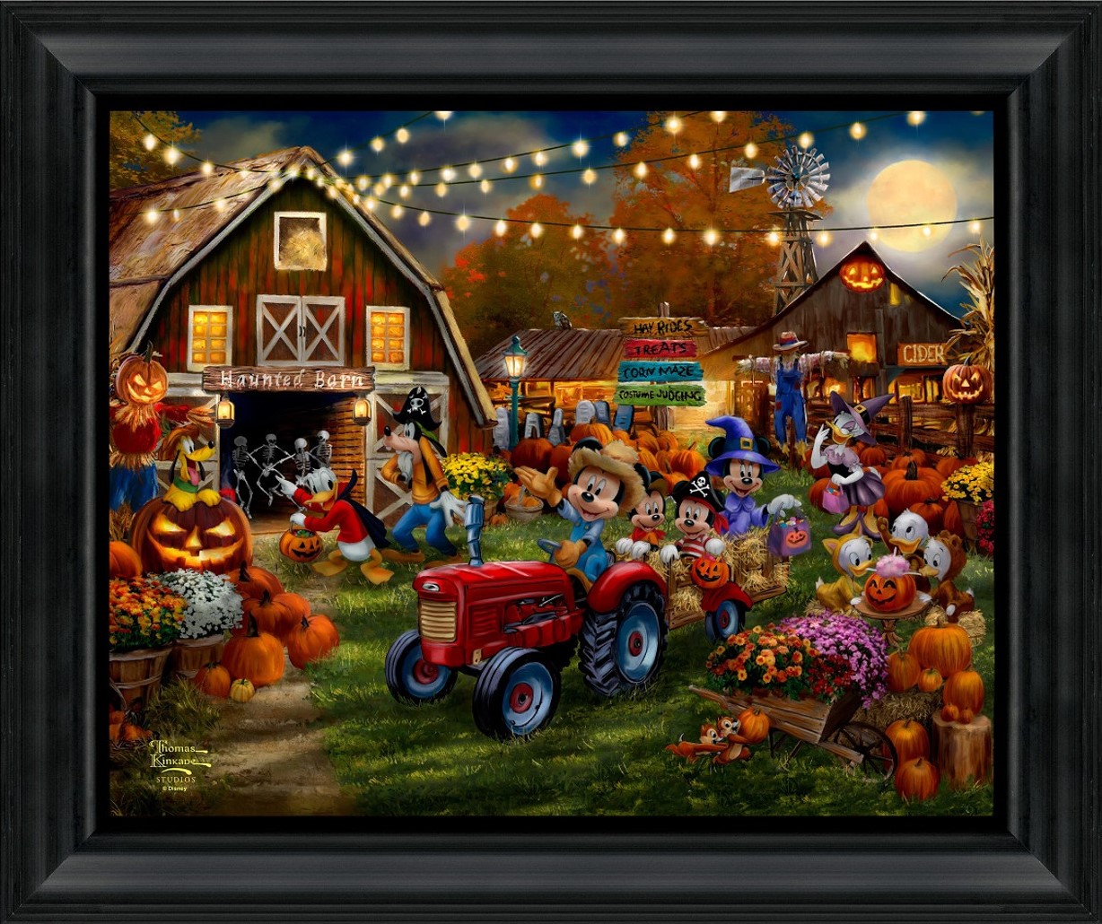 Disney Mickey and Minnie Pumpkin Festival Brushstroke Vignette