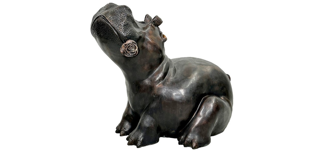 this delightful fountain captures the beloved Princess Bella with expressive features, textured skin, and naturalistic hippopotamus proportions&mdash;brought to life through a fully integrated water‑flow system.